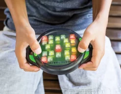 Best Learning Resources BrainBolt - Fast Light-up Memory Game