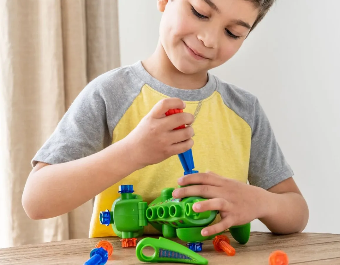 Clearance Learning Resources Design & Drill T-Rex - 14-Piece Set
