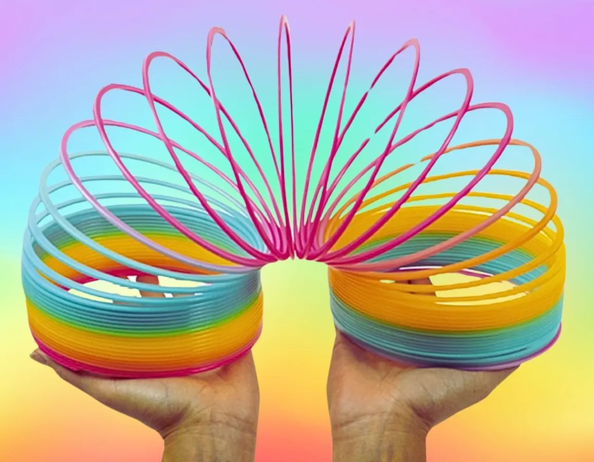 Funtime Gifts Giant Rainbow Super Springy
