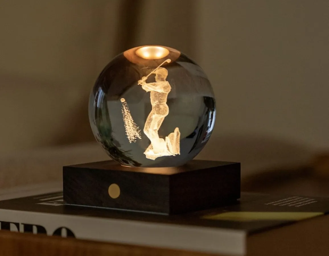 Clearance Gingko Golfer Crystal Light - 3D Effect