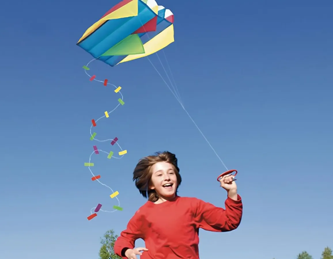 New House of Marbles Pocket Kite